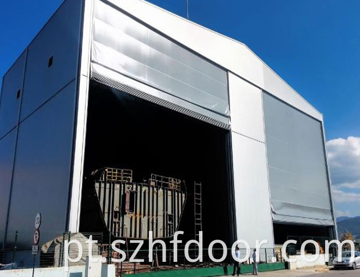 Flexible lifting large door